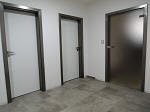 Interiérové dveře a obložková zárubeň,  Dveře Standard A1 , dveře HPL bílá vysoký lesk, zárubně kovolaminá nerez, Klika MaT Entero nerez