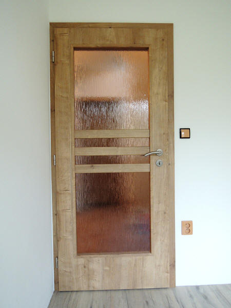 Interiérové dveře a obložková zárubeň, Dveře Horizont H2, CPL dub sukatý, sklo kůra čirá, příčka 65 mm, klika Richter RKL 1977 nerez