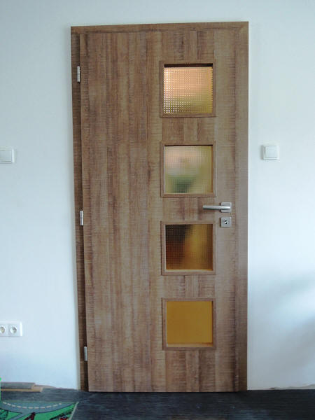 Interiérové dveře a obložková zárubeň, Dveře Fresh F5 , CPL Authentic, sklo Krizet, klika Richter RKL.C 1973