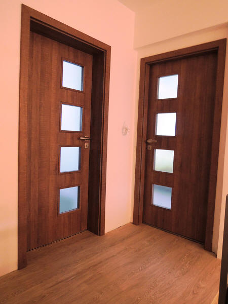 Interiérové dveře a obložková zárubeň, Dveře Fresh F5 , CPL Authentic, sklo Krizet, klika Richter RKL.C 1973